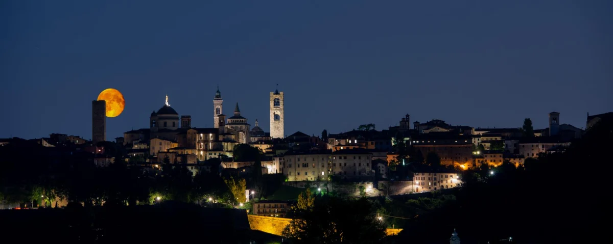 Plaża i wybrzeże — wakacje w Bergamo Lombardia Włochy