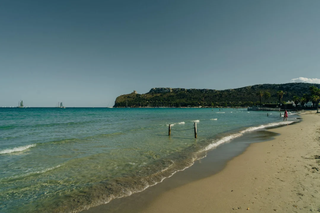 Góry i natura — Cagliari Sardynia Włochy