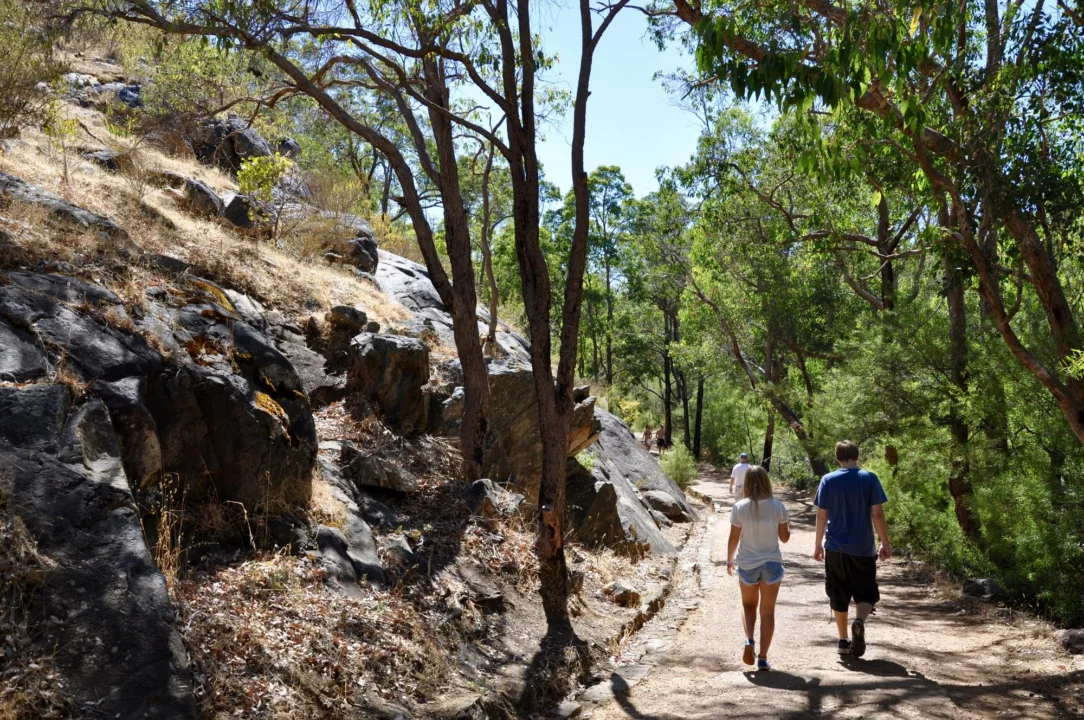 Góry i natura — Cala Galdana Minorka Hiszpania
