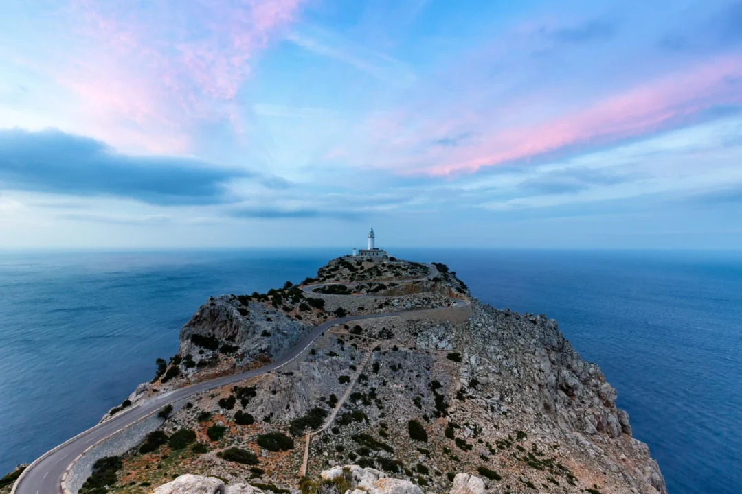 Miasto i architektura — Cap de Formentor Majorka Hiszpania