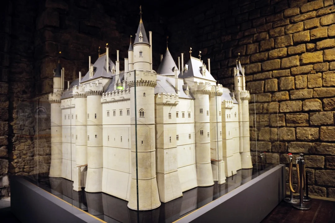 Atrakcje turystyczne — Castel Thun Trentino Włochy