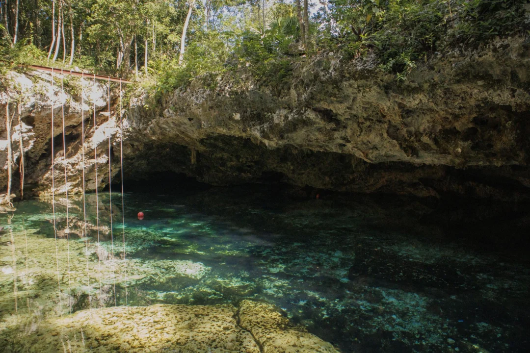 Miasto i architektura — Cenote Dos Ojos Riviera Maya Hiszpania