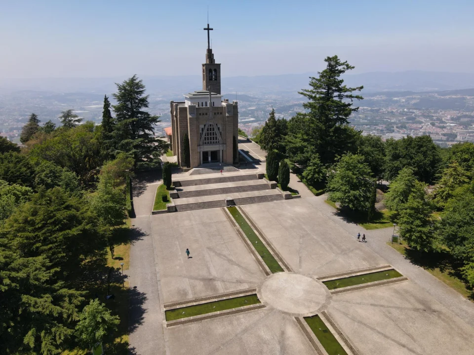 Plaża i wybrzeże — wakacje w Cimitero Monumentale Mediolan Włochy