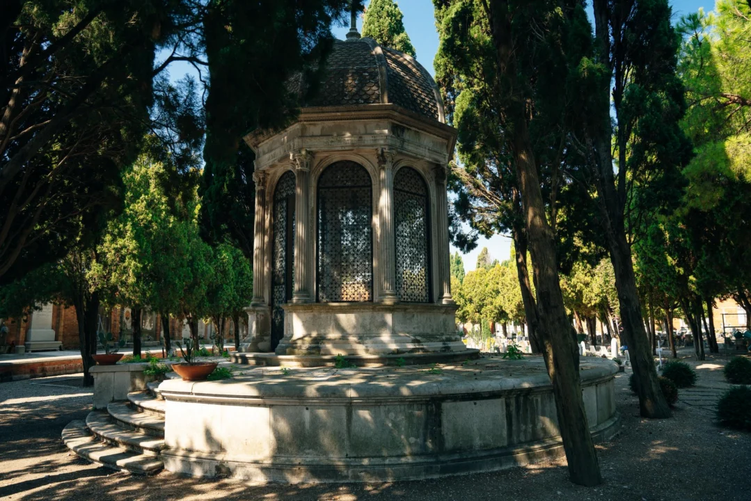 Atrakcje turystyczne — Cimitero Monumentale Mediolan Włochy