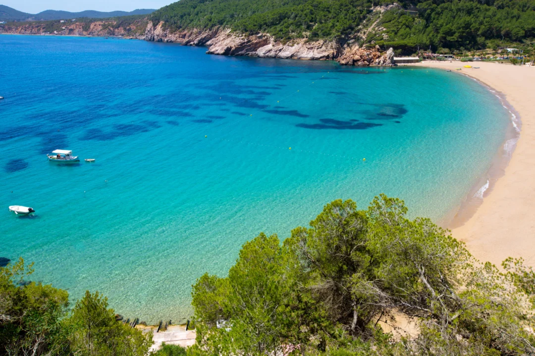 Góry i natura — Cueva de Can Marçà Ibiza Hiszpania