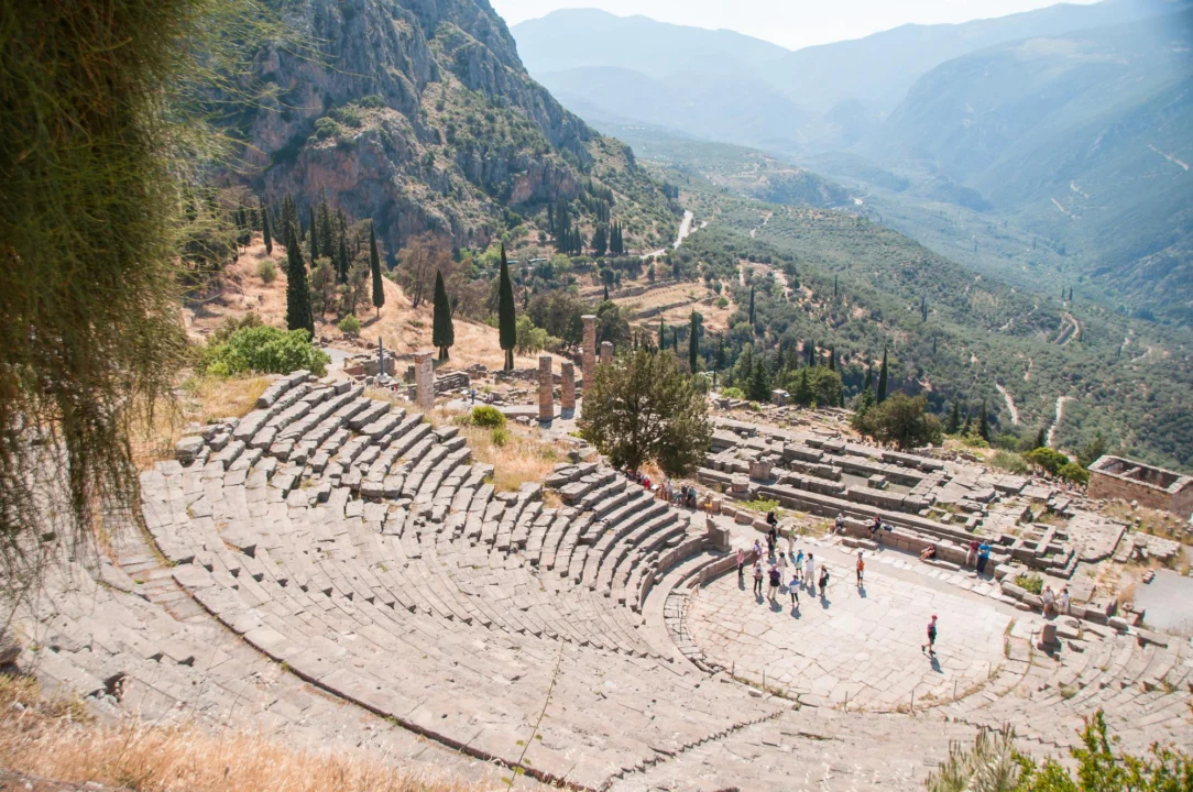 Plaża i wybrzeże — wakacje w Delphi Grecja