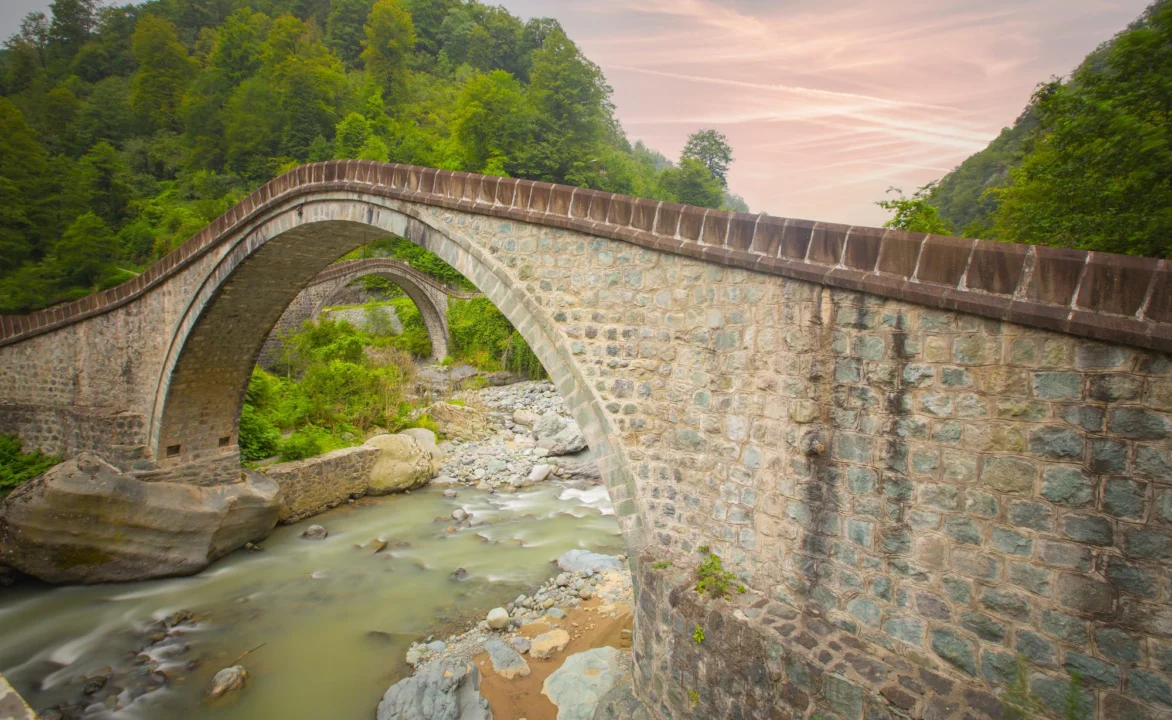 Góry i natura — Dolina Zagori Epirus Grecja