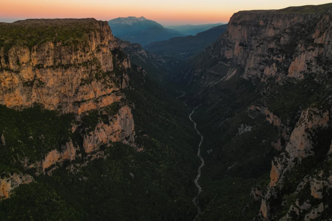 Góry i natura — Epirus Grecja