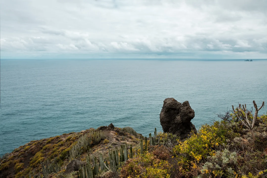 Góry i natura — Faro de Punta de la Restinga La Palma Hiszpania