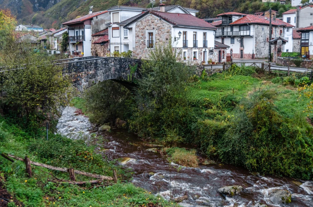 Miasto i architektura — Gjirokastra Albania