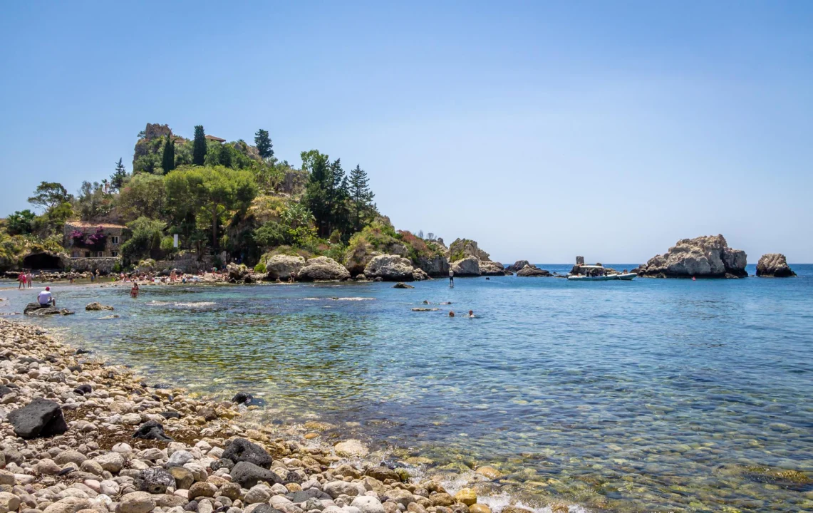 Góry i natura — Isola Bella Sycylia Włochy