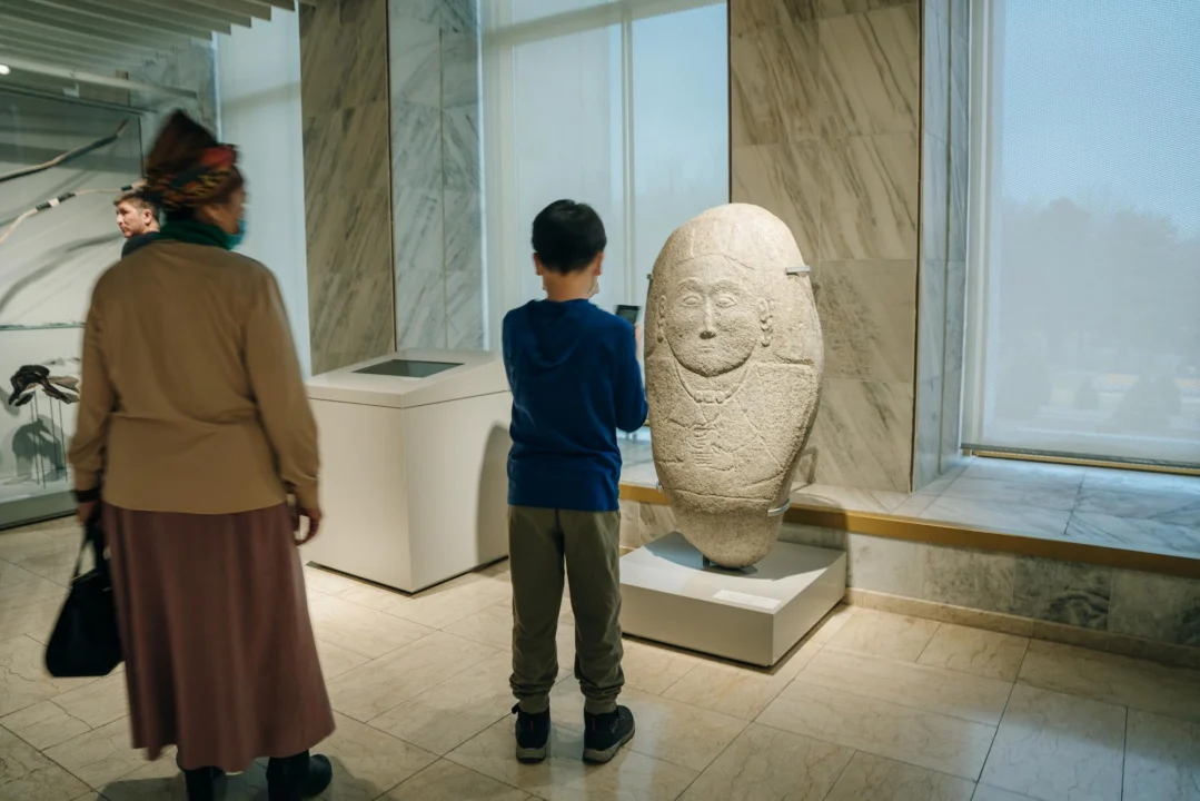 Atrakcje turystyczne — Izmirski Muzeum Archeologiczne Izmir Turcja