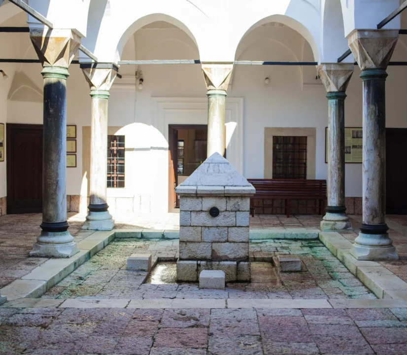 Miasto i architektura — Izmirski Muzeum Archeologiczne Izmir Turcja