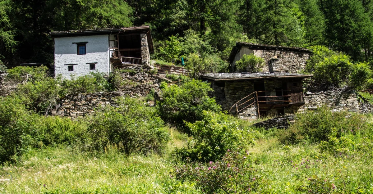 Góry i natura — Jal i Zhej Albania Południowa Albania