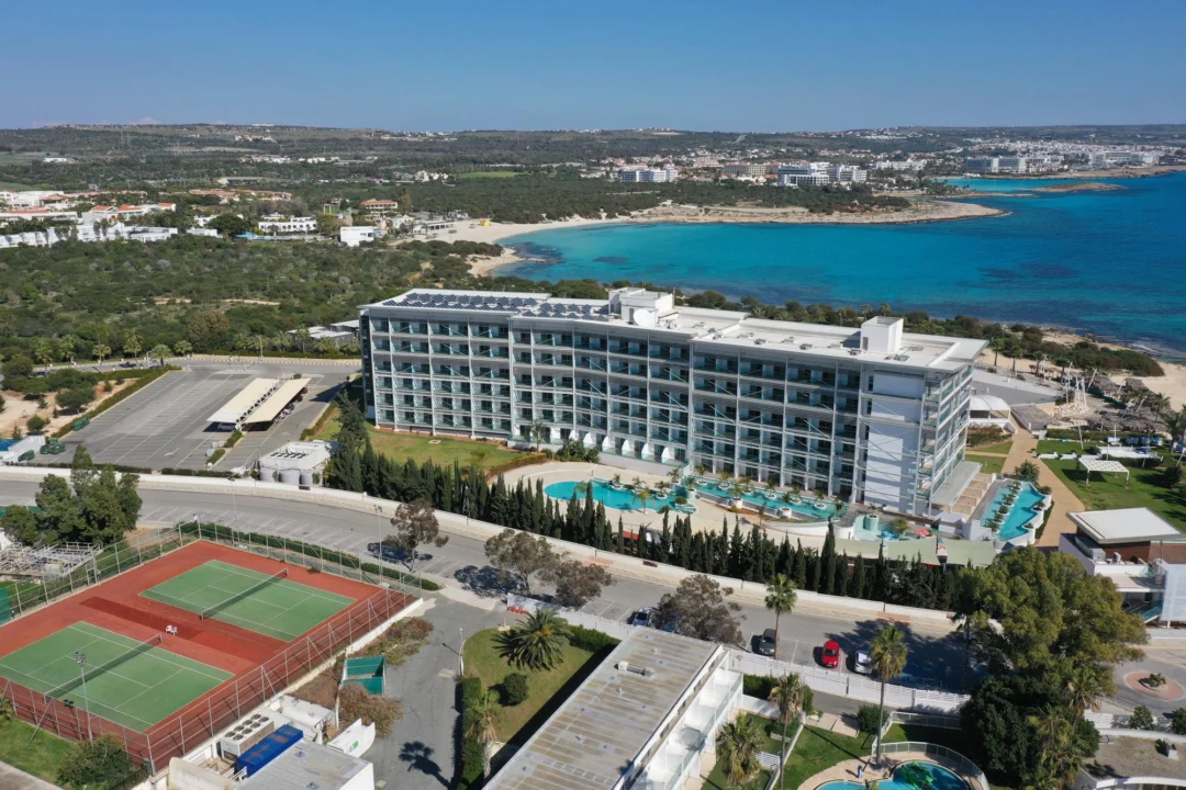 Miasto i architektura — Karaibska plaża Ayia Napa Cypr