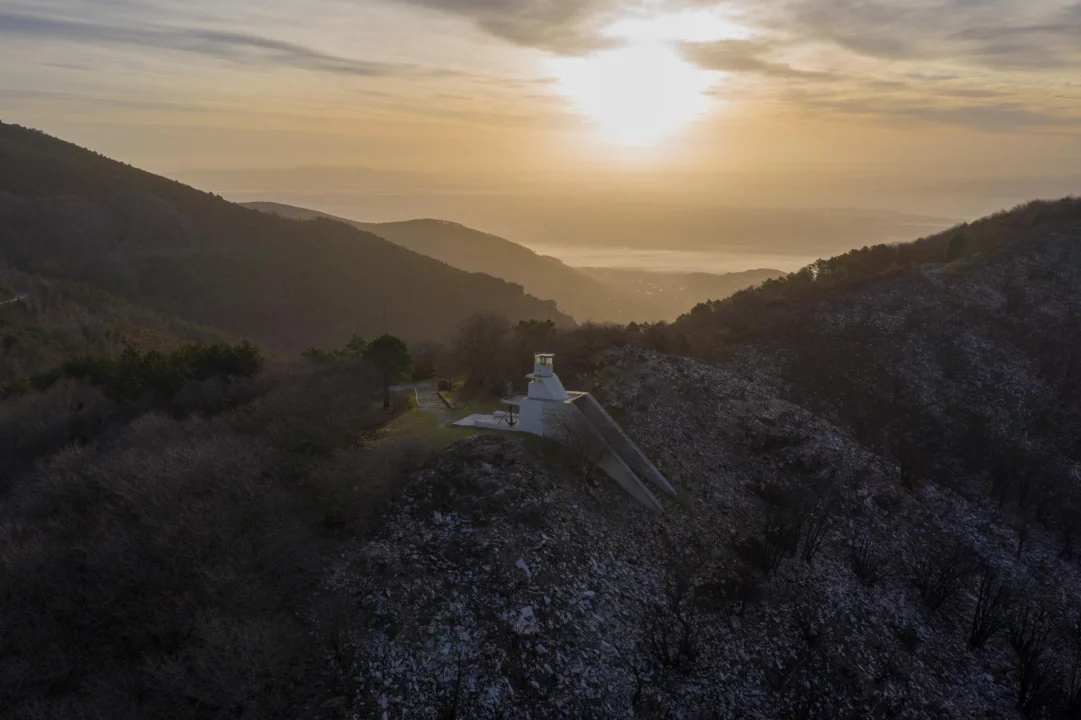 Miasto i architektura — Klasztor Archangelos Thassos Grecja
