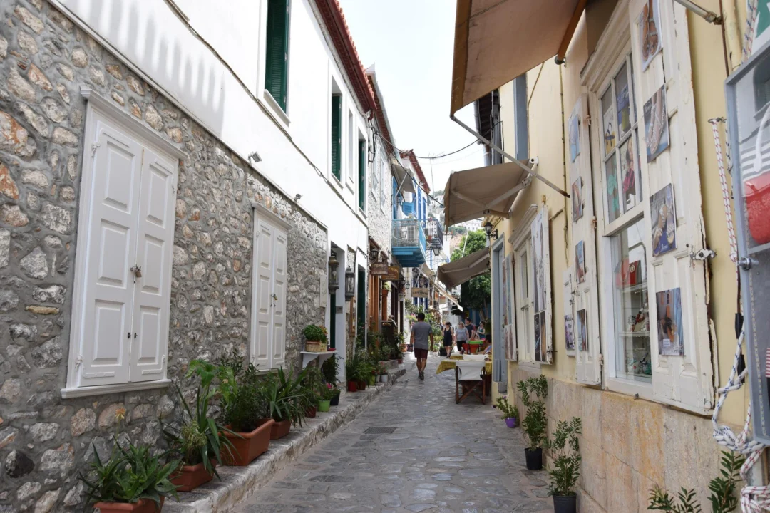 Miasto i architektura — Klasztor Evangelistria Skiathos Grecja
