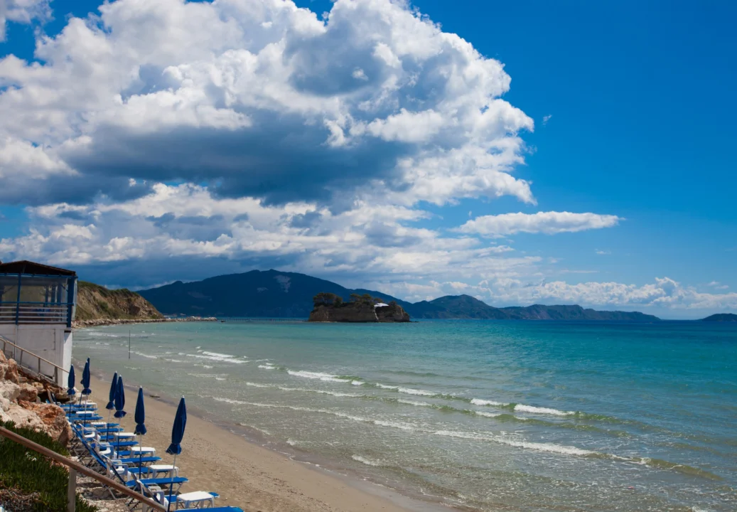 Plaża i wybrzeże — wakacje w Korfu Grecja