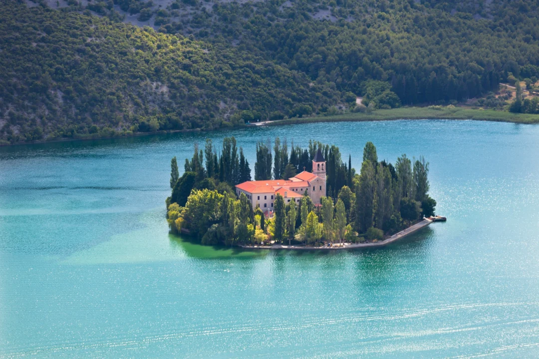 Góry i natura — Krka National Park Wyspa Ciovo Chorwacja