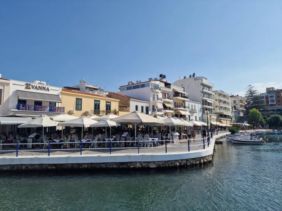 Miasto i architektura — Księżycowa Plaża Agios Nikolaos Zakynthos Grecja
