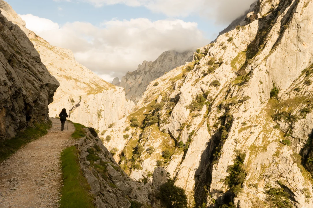 Góry i natura — La Ruta del Cares Zielone Wybrzeże Hiszpania