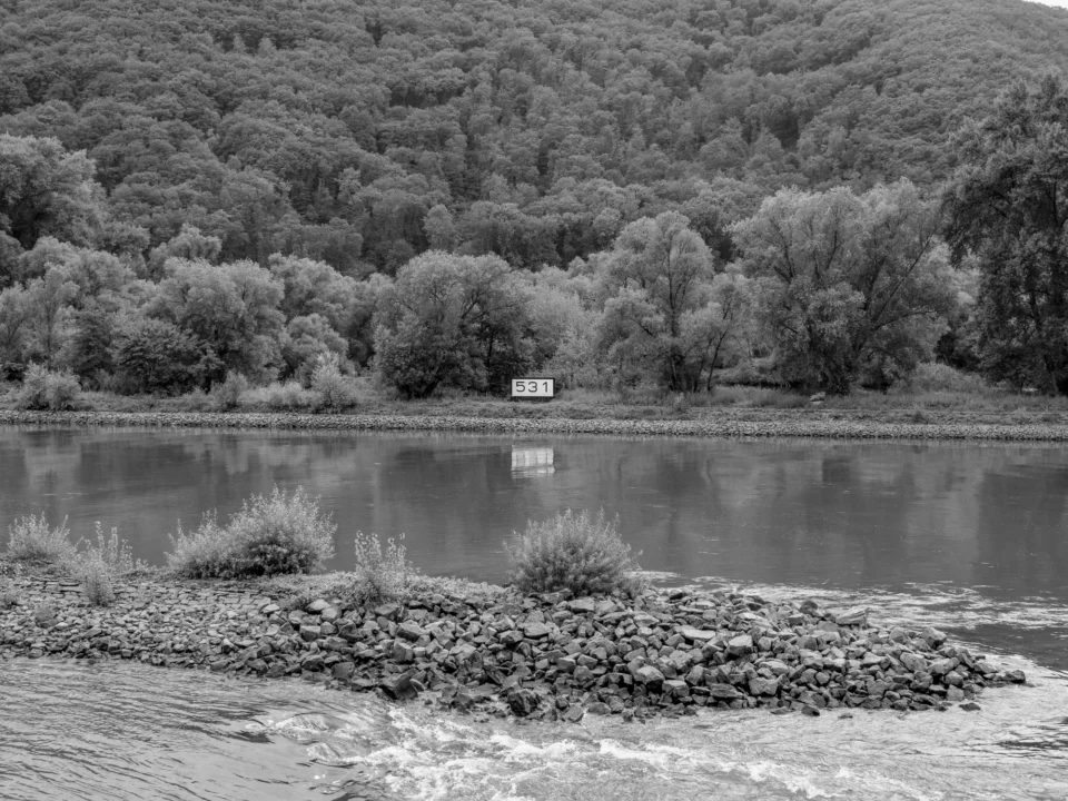 Miasto i architektura — Lago Zazari Tesalia Grecja