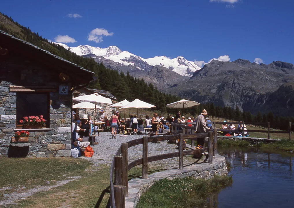 Miasto i architektura — Les Deux Alpes Alpy Francuskie Francja