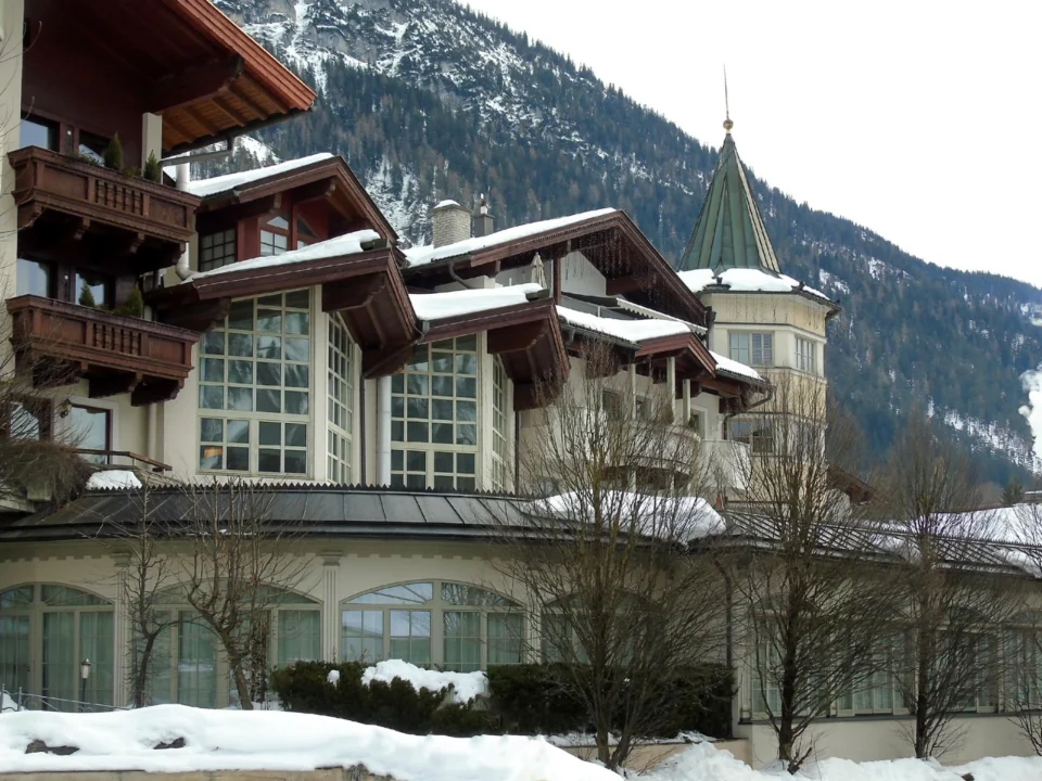 Kurort i widoki — Miasteczko Kitzbühel Tyrol Austria
