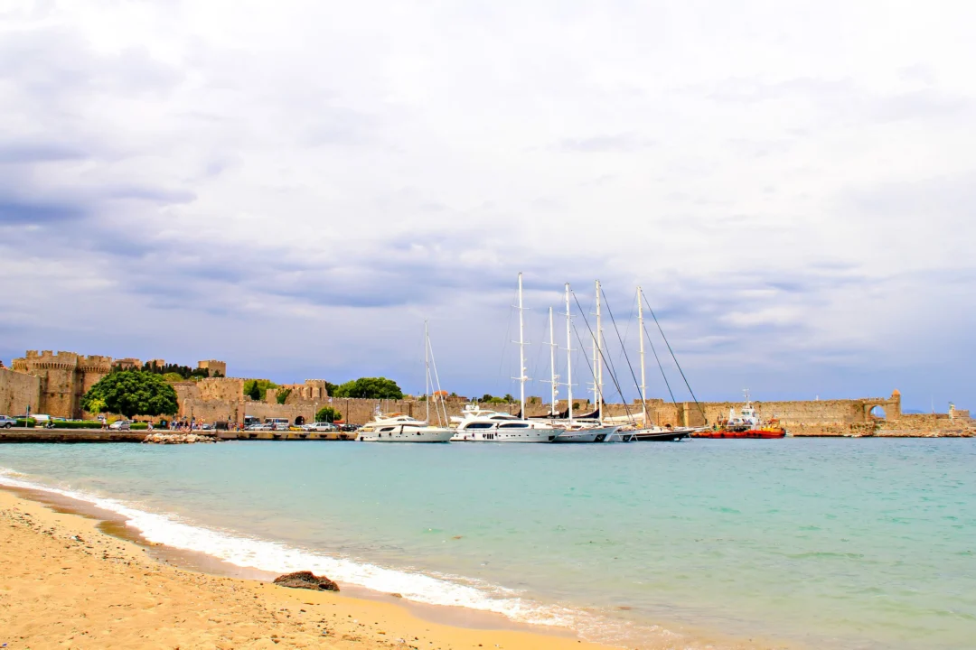 Plaża i wybrzeże — wakacje w Monastir Tunezja