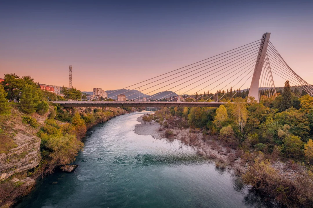 Atrakcje turystyczne — Most Millenijny Podgorica Czarnogóra