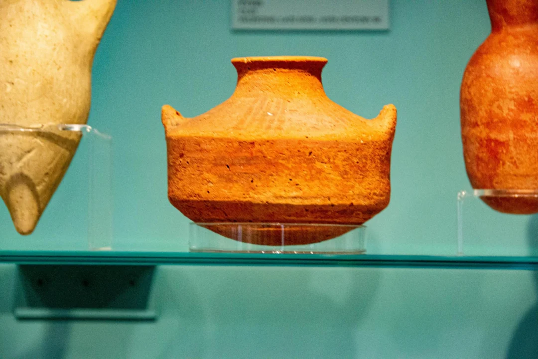 Góry i natura — Muzeum Archeologiczne w Alicante Costa Blanca Hiszpania