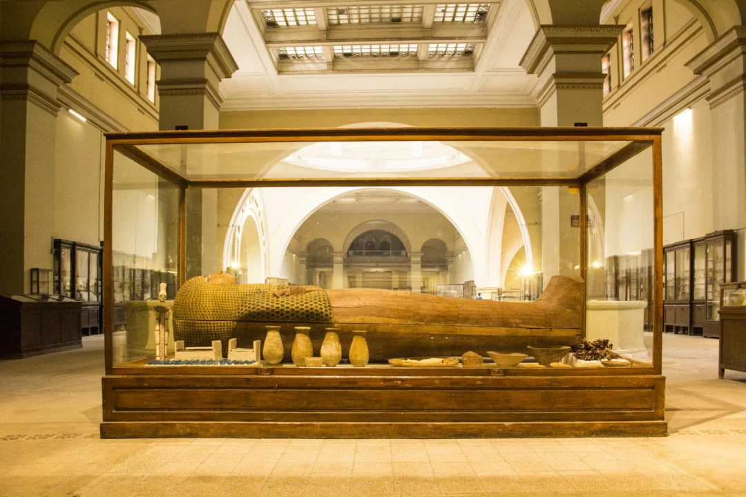 Góry i natura — Muzeum Biżuterii Królewskiej Aleksandria Egipt