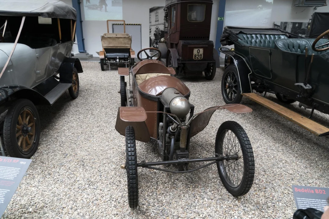 Góry i natura — Muzeum Motoryzacji w Bechyně Czechy Południowe Czechy