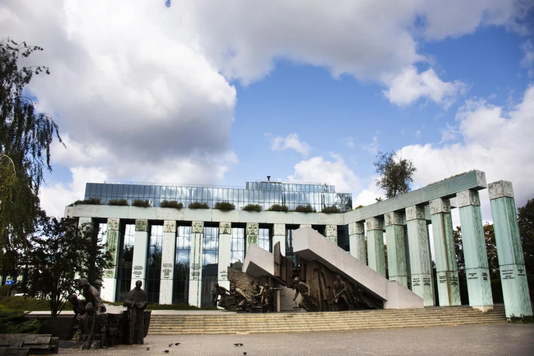 Kurort i widoki — Muzeum Powstania Warszawskiego Warszawa Polska