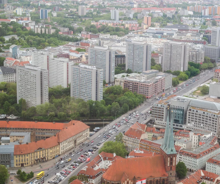 Miasto i architektura — Nadwarciańskie bulwary Poznań Polska