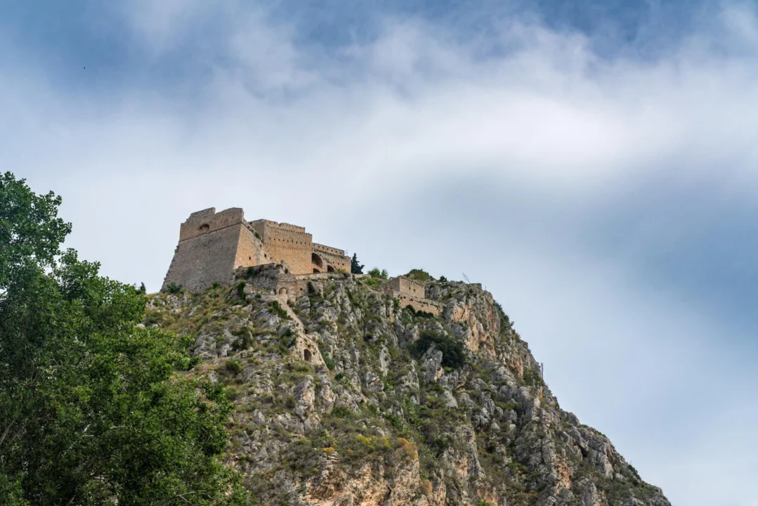 Góry i natura — Nafplio Grecja