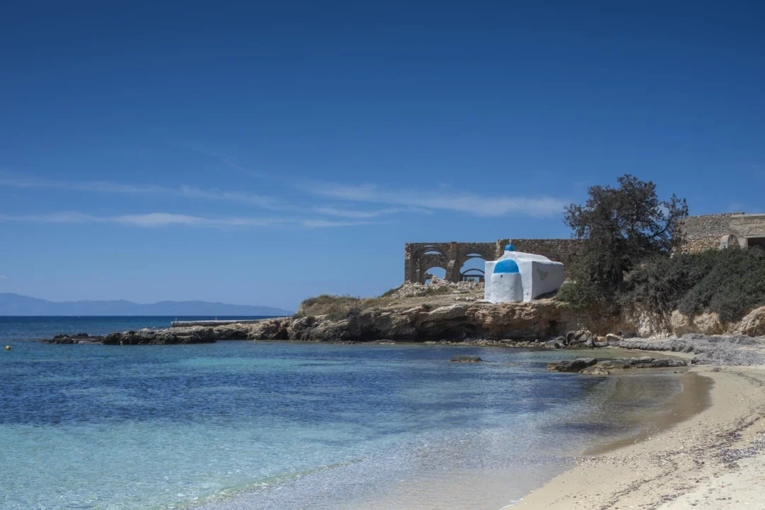 Plaża i wybrzeże — wakacje w Naxos Grecja