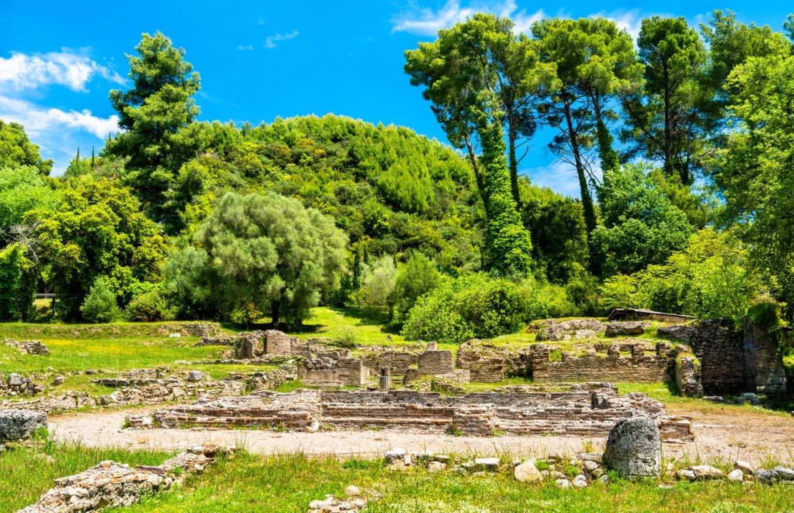 Góry i natura — Olimpia Peloponez Grecja