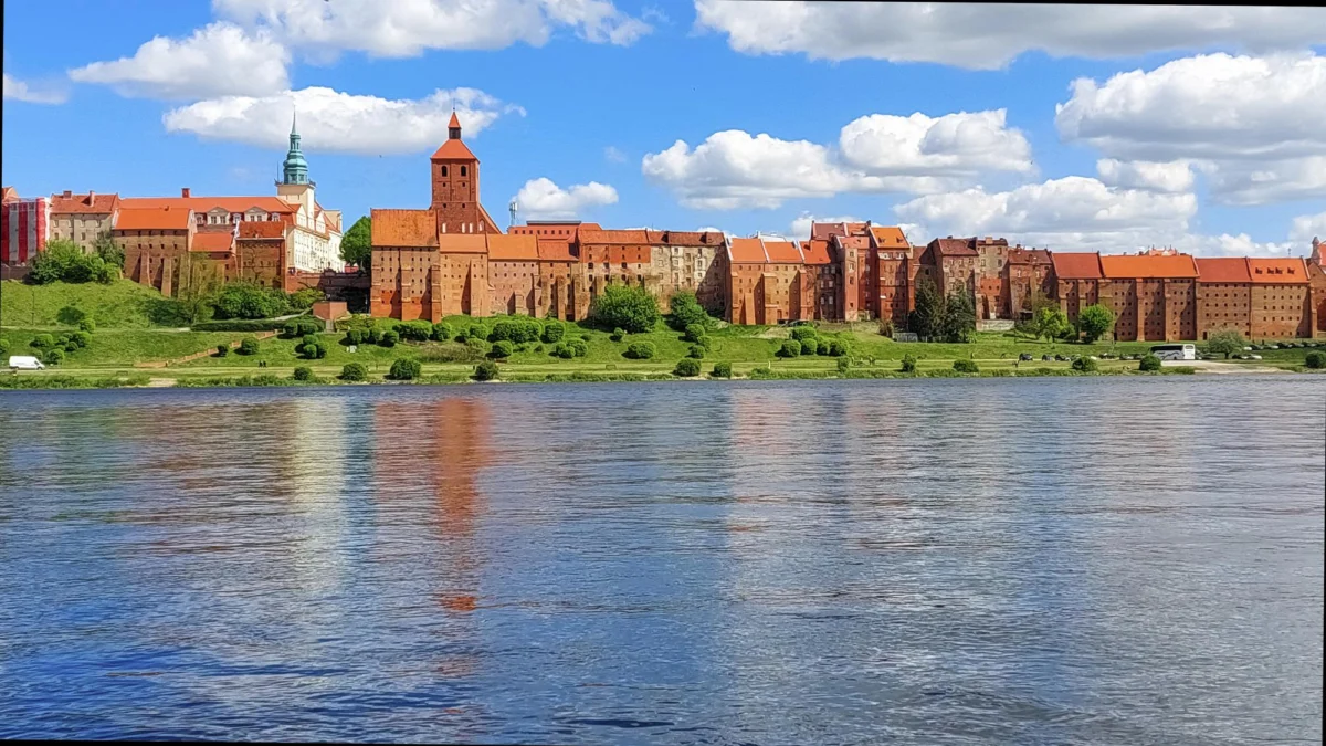 Atrakcje turystyczne — Ostrów Tumski Poznań Polska