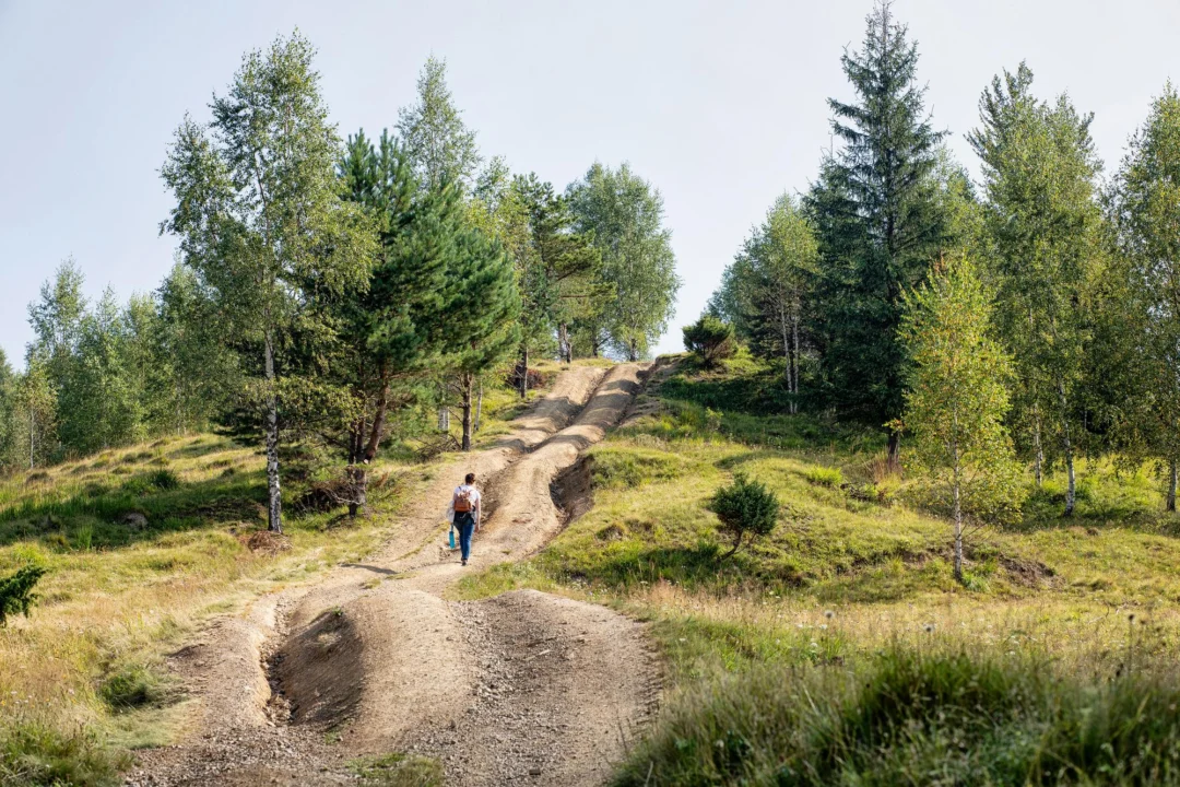 Kurort i widoki — Park Krajobrazowy Wzniesień Łódzkich Polska Centralna Polska