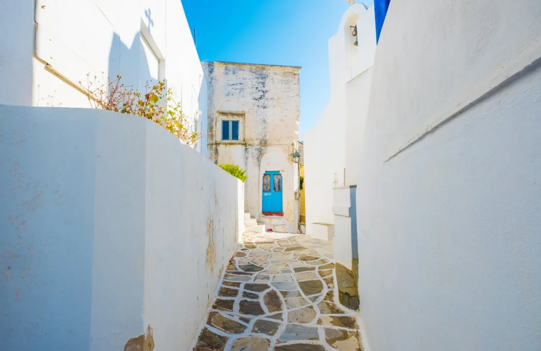 Góry i natura — Paros Grecja