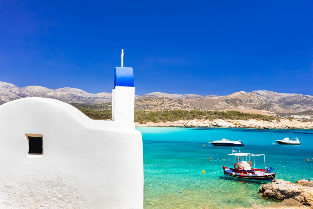 Góry i natura — Paros Grecja