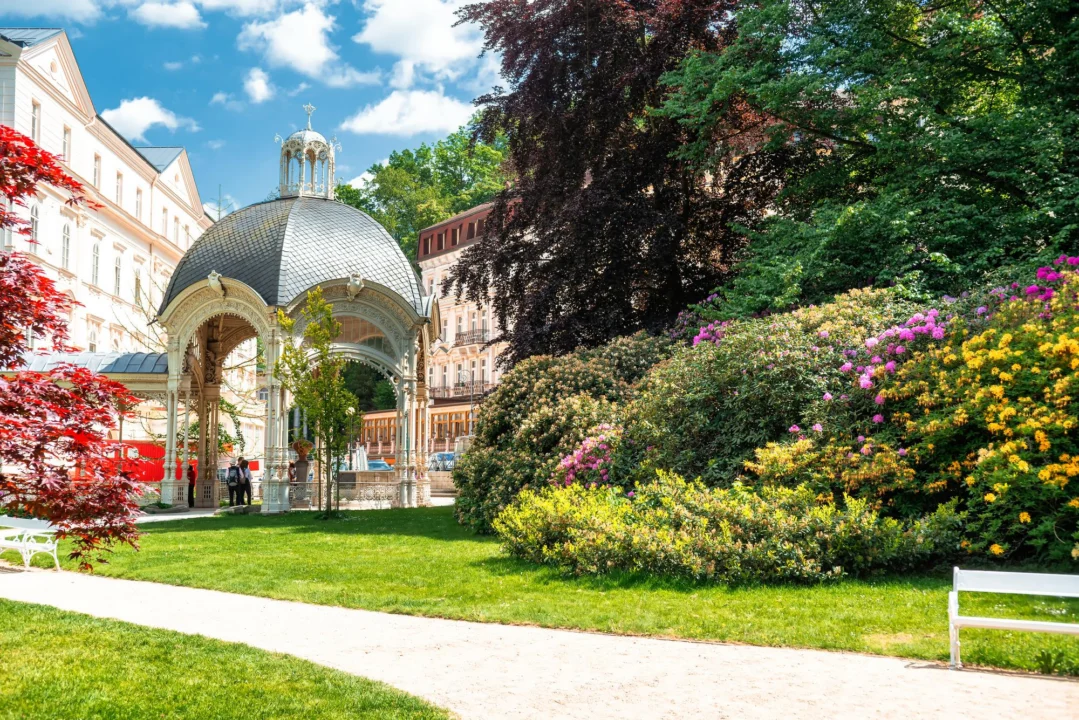 Miasto i architektura — Pijalnia Wód Karlove Vary Czechy
