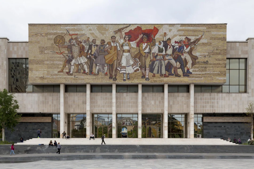 Góry i natura — Plac Skanderbega Tirana Albania