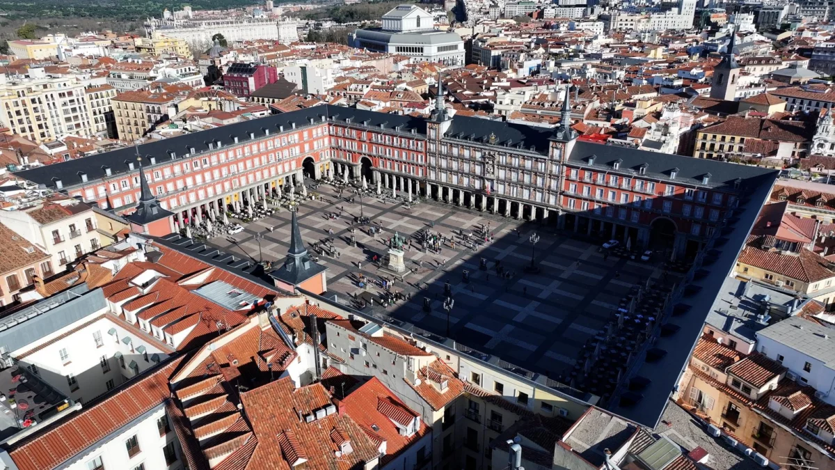 Plaża i wybrzeże — wakacje w Plaza Mayor Madryt Hiszpania