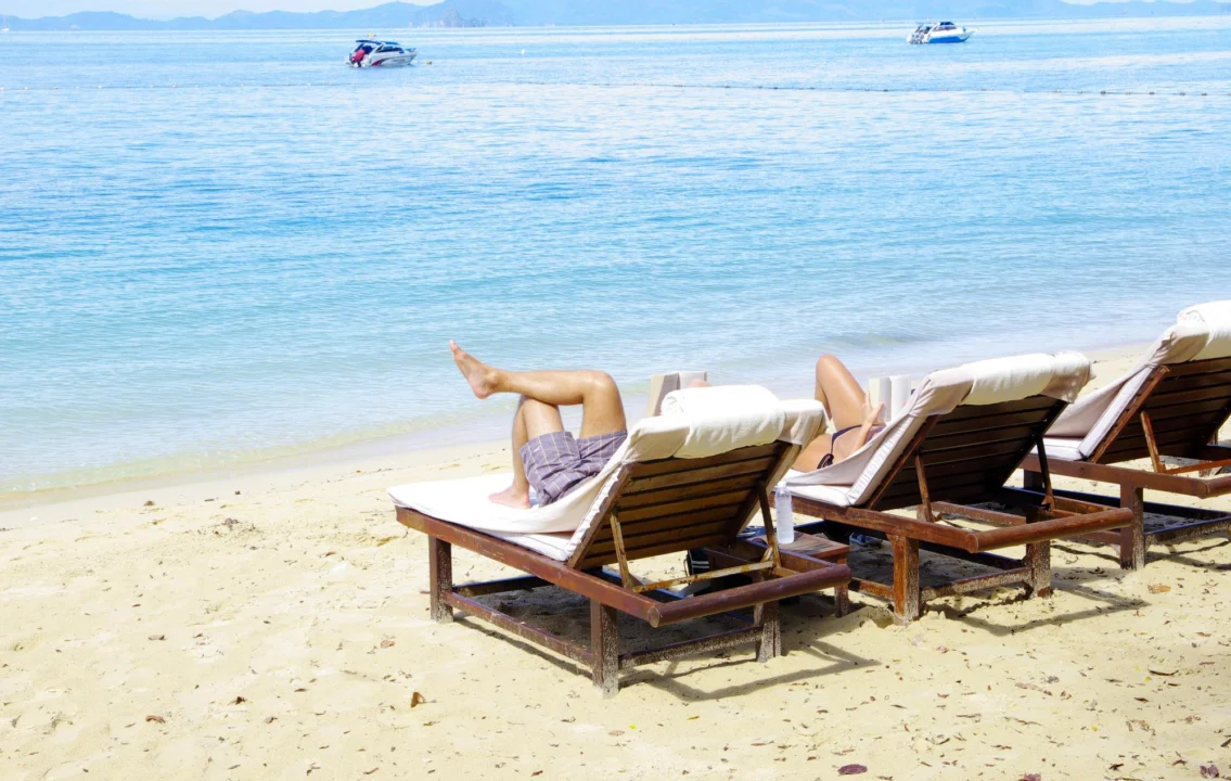 Kurort i widoki — Plaża Zlatni Rat Dalmacja Północna Chorwacja