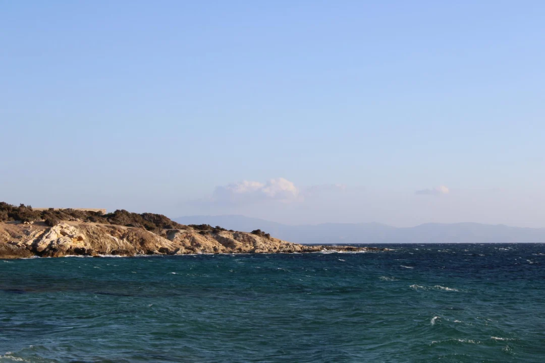 Góry i natura — Portara Naxos Grecja