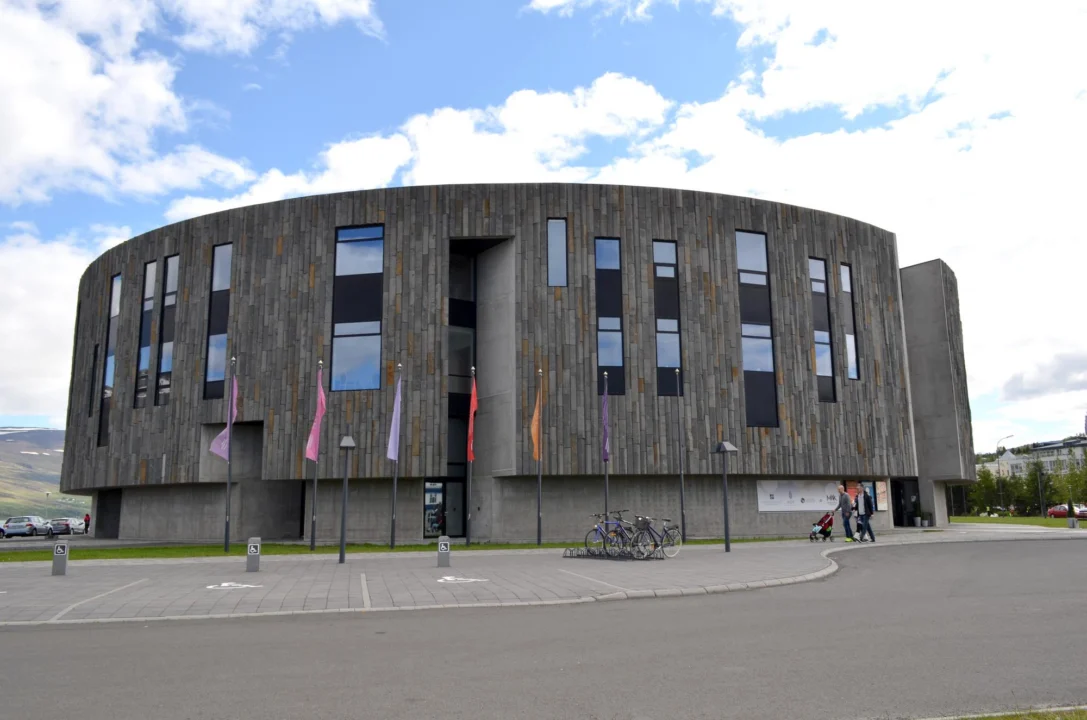 Plaża i wybrzeże — wakacje w Reykjavik Art Museum Reykjavik Islandia