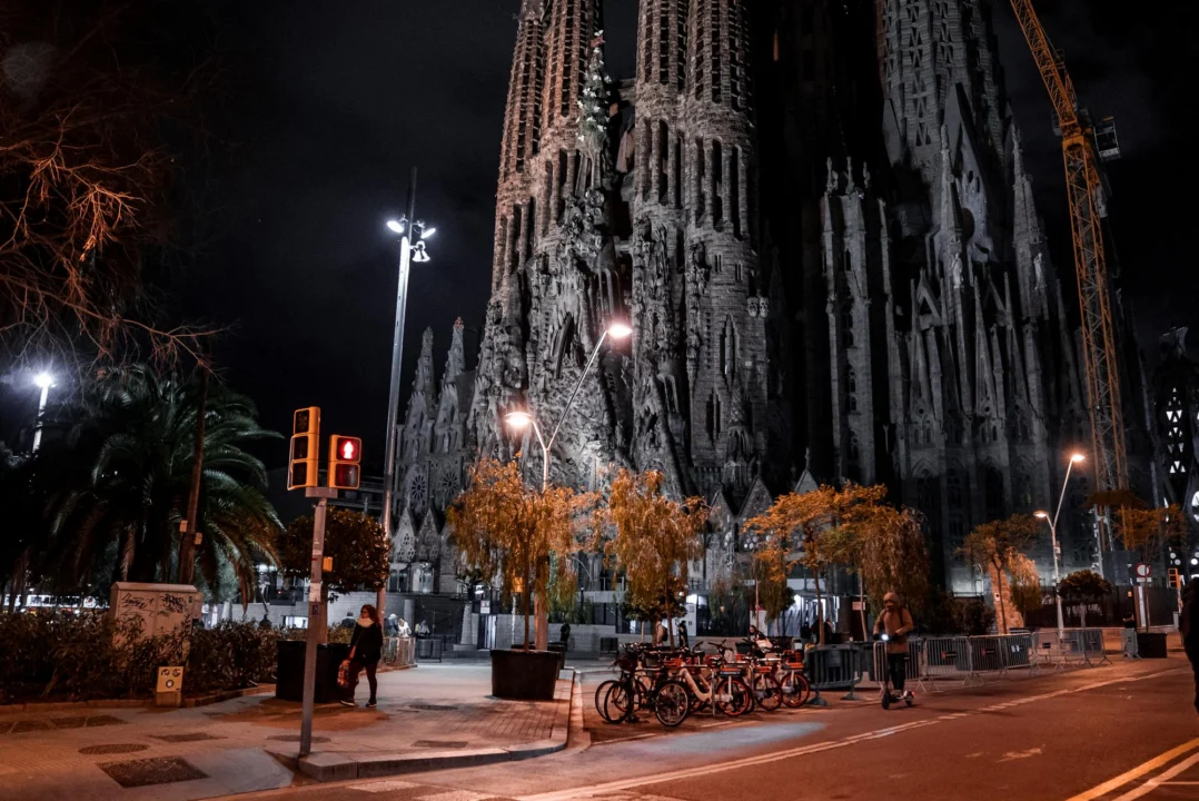 Miasto i architektura — Sagrada Familia Hiszpania