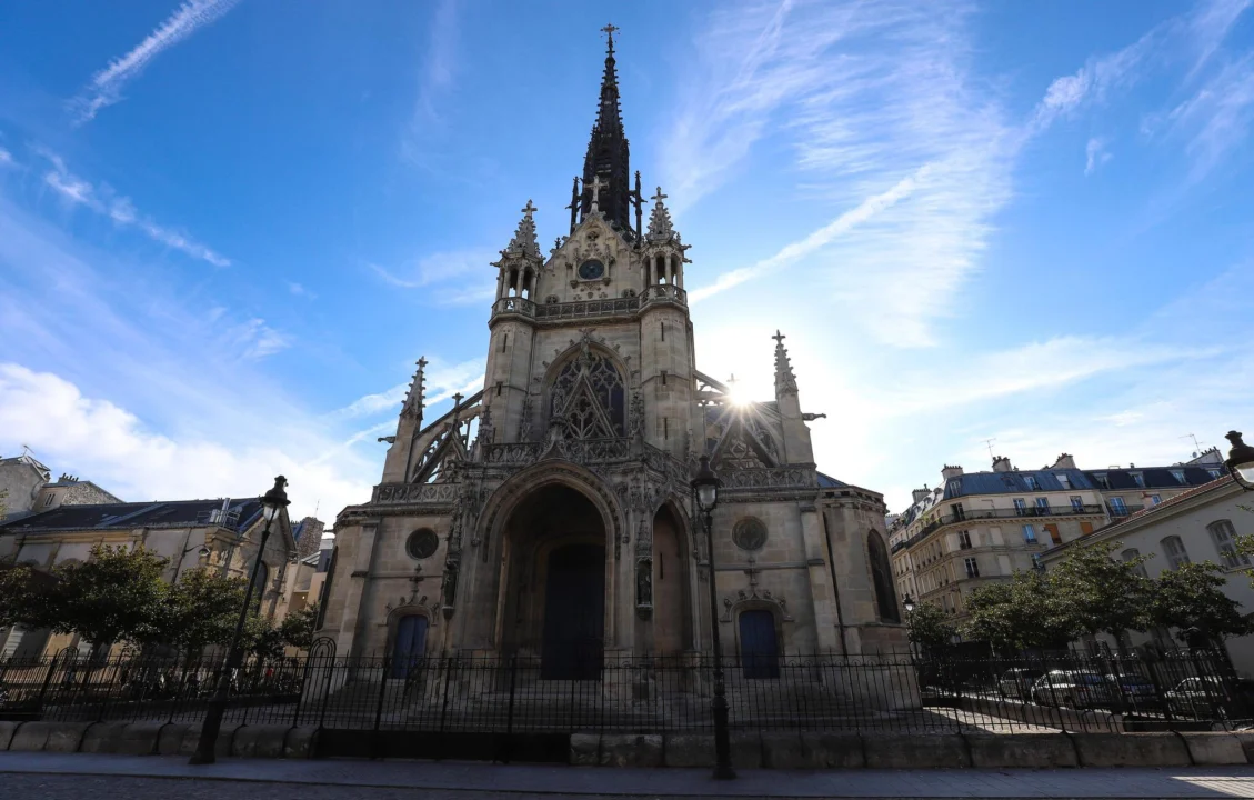 Miasto i architektura — Sainte-Chapelle Paryż Francja